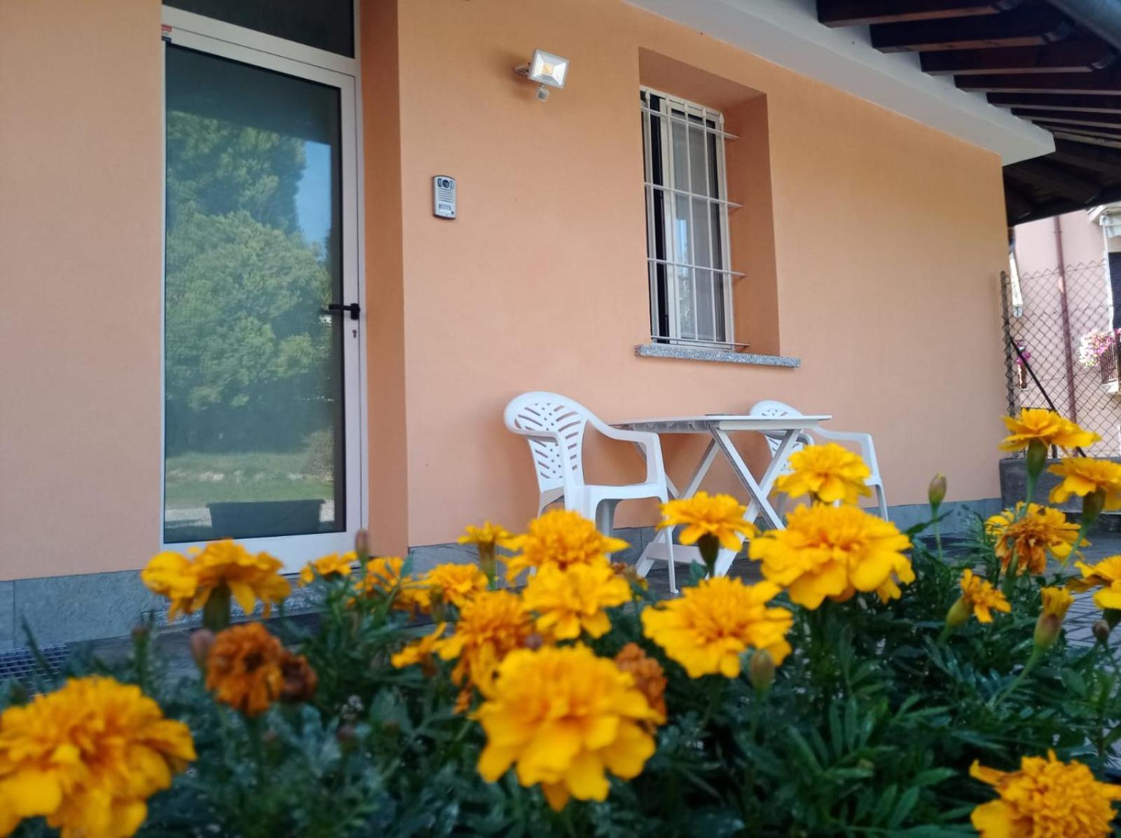 La Quiete Hotel Senna Comasco Exterior foto